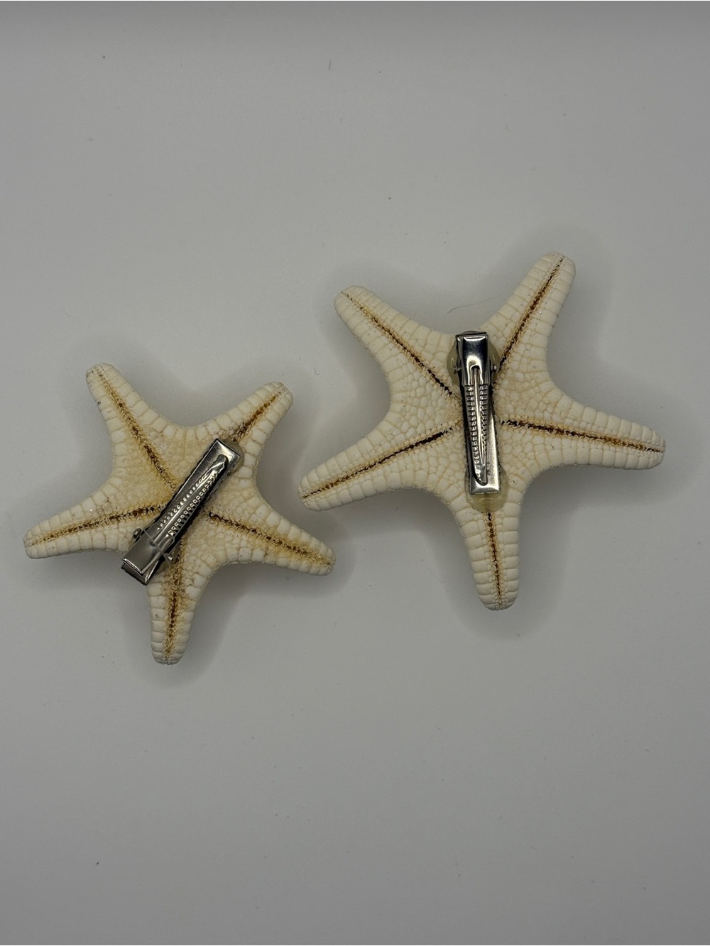 Pretty Natural Starfish Star Hair Clip Beige (2" & 3") - Picture 4 of 5